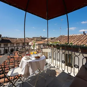  Apartment Terrace In Piazza Strozzi-center Of