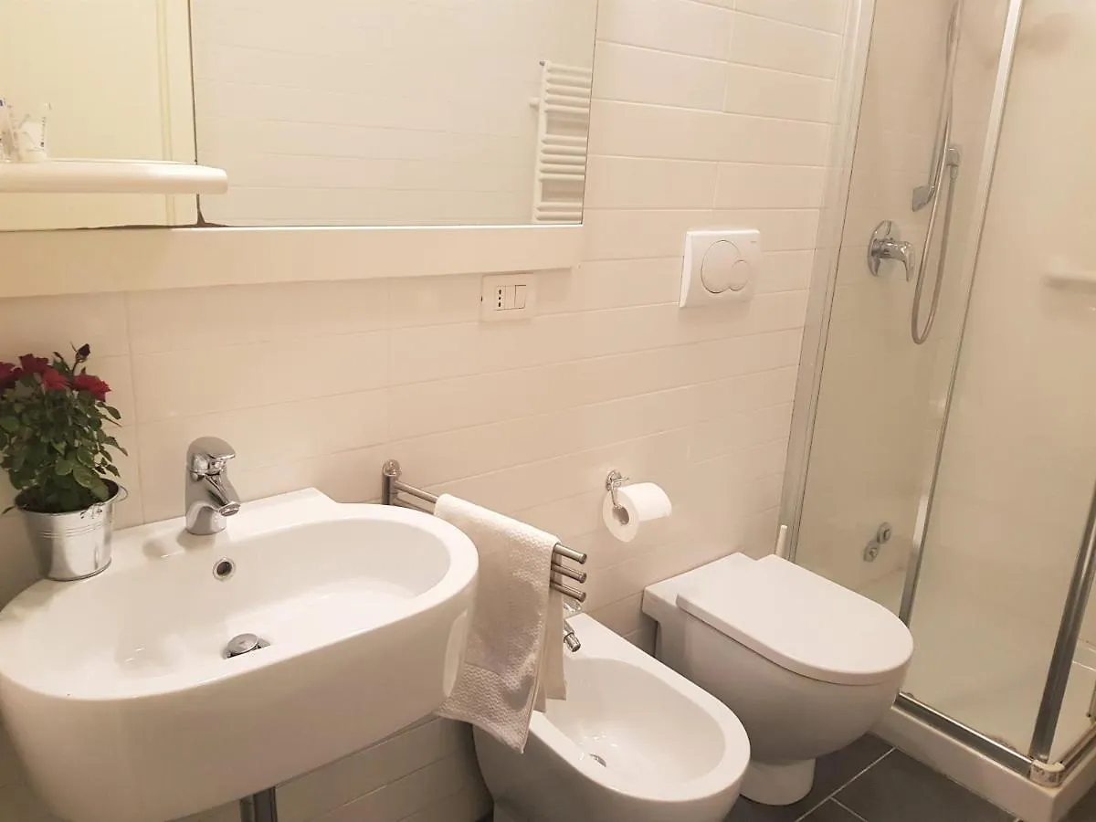 Cozy Family Apartment With Parking Spot Florence Italy